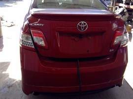 2010 TOYOTA CAMRY, RED, SE MODEL, 2.5L, AT,     Z26520